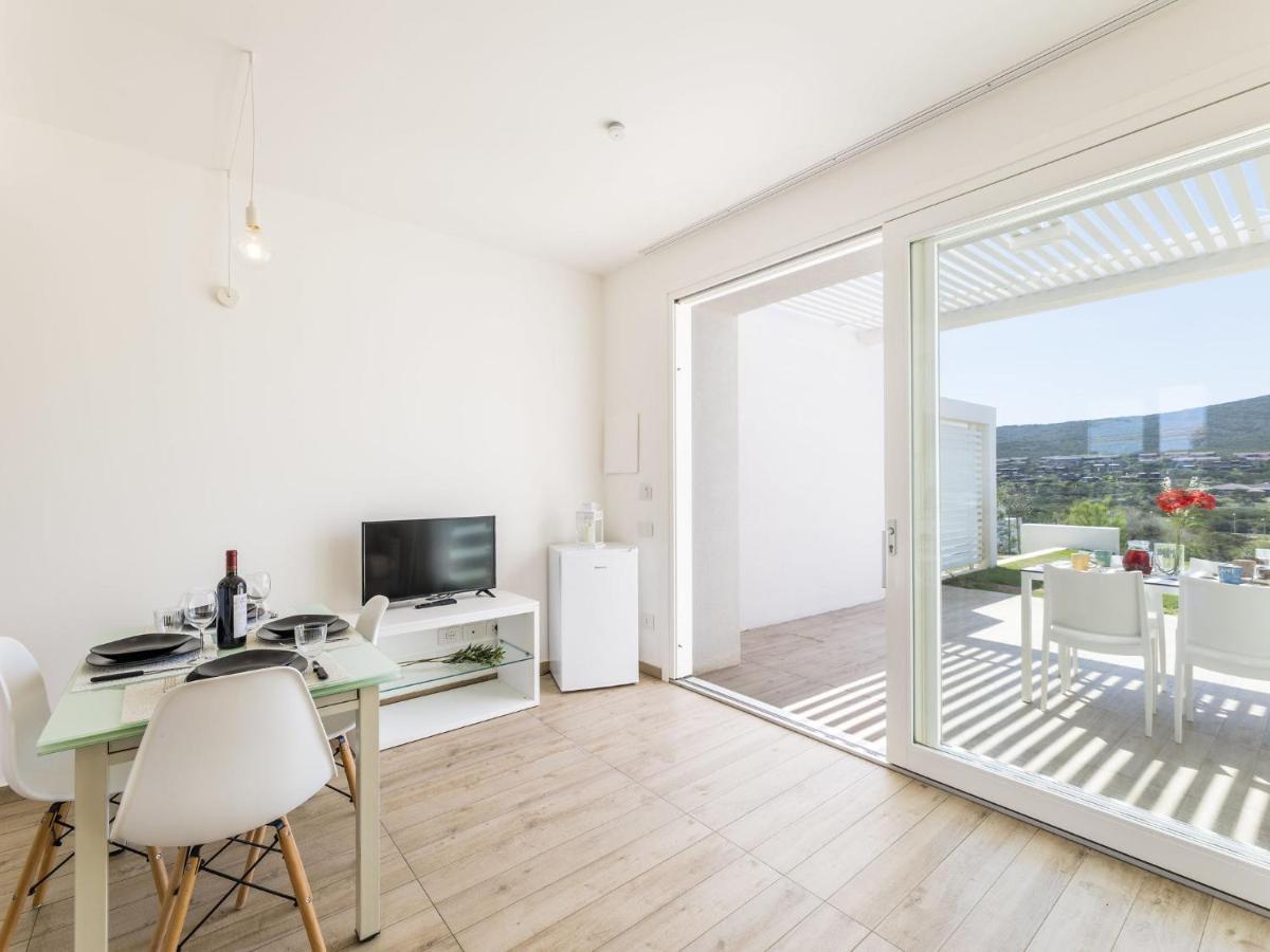 Apartment Capo Falcone Charming Apartment-2 By Interhome Стинтино Экстерьер фото